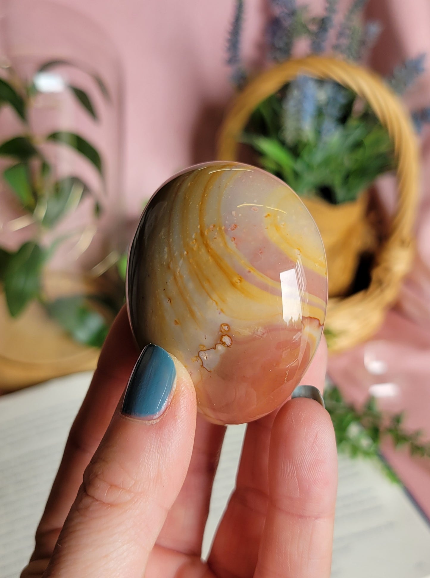 Polychrome palm stone