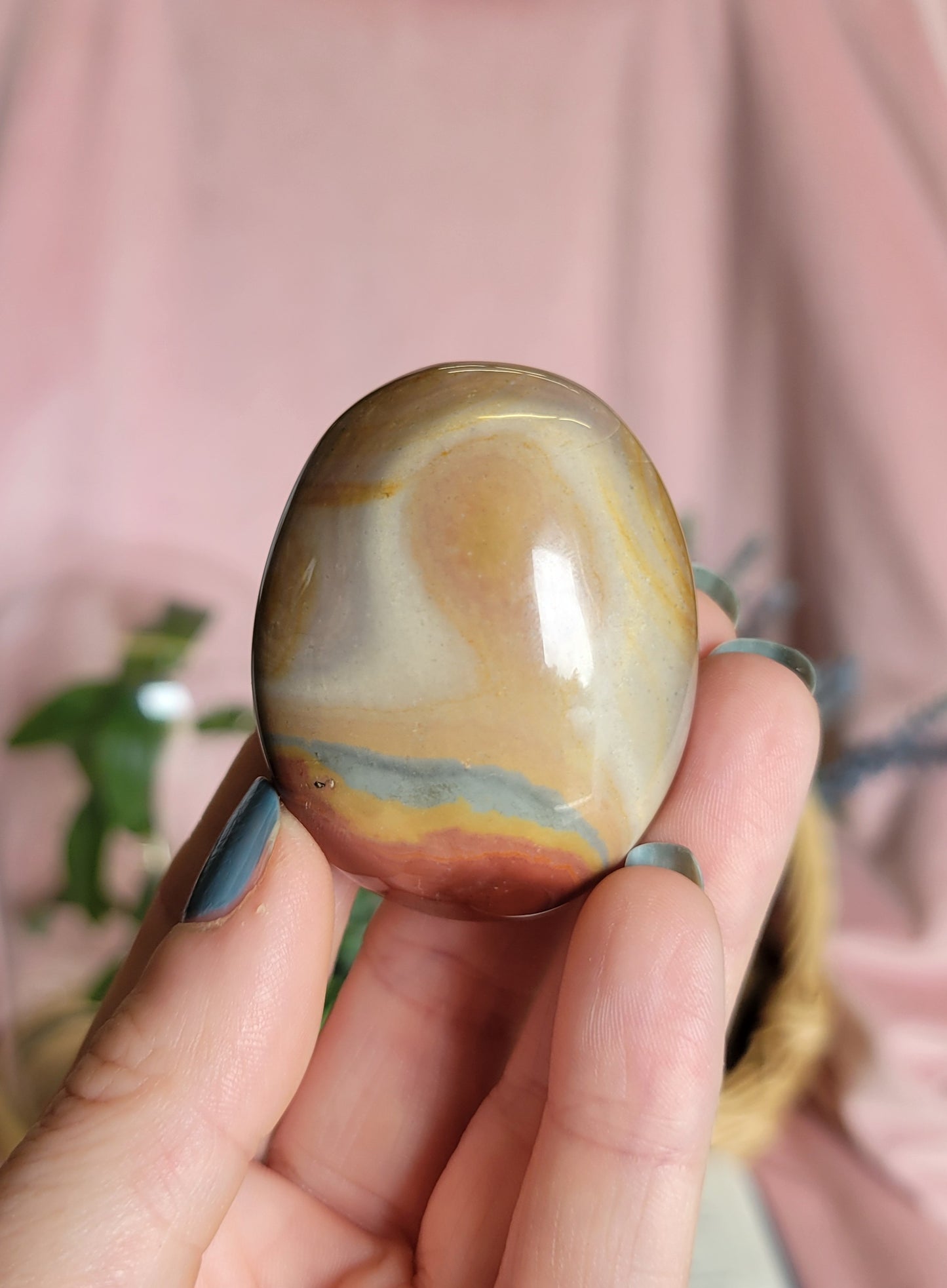 Polychrome palm stone