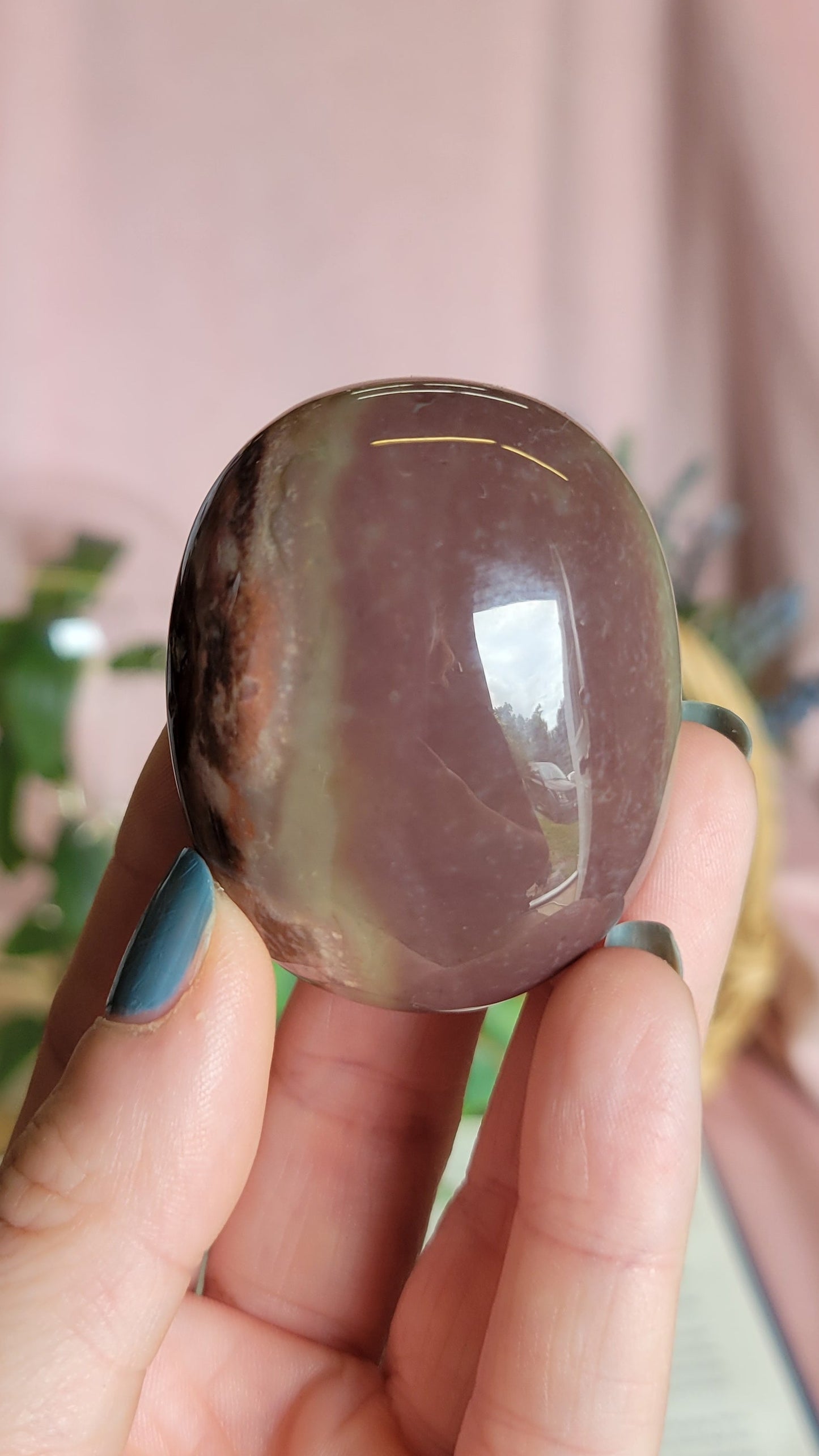 Moody polychrome palm stone