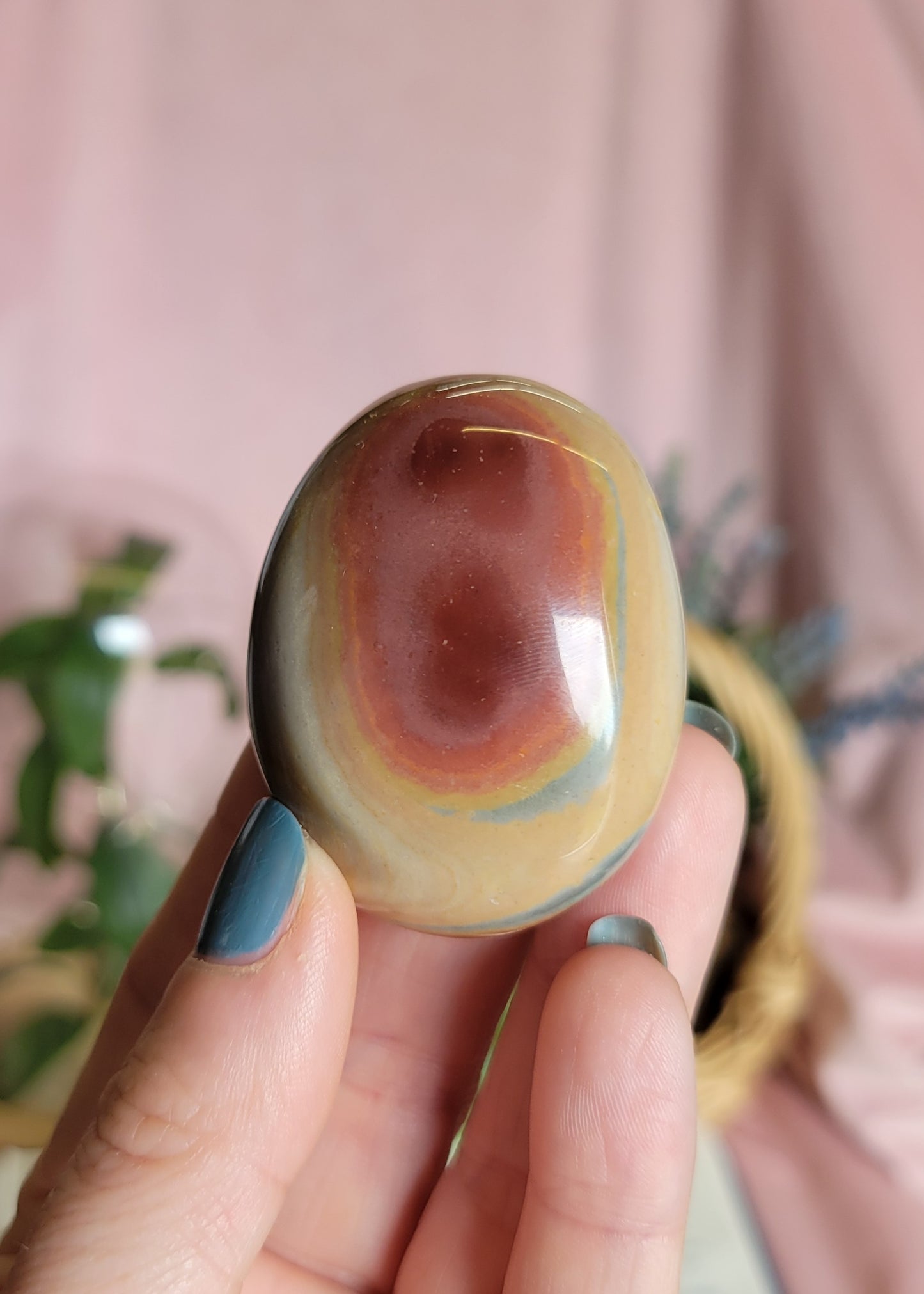 Polychrome palm stone