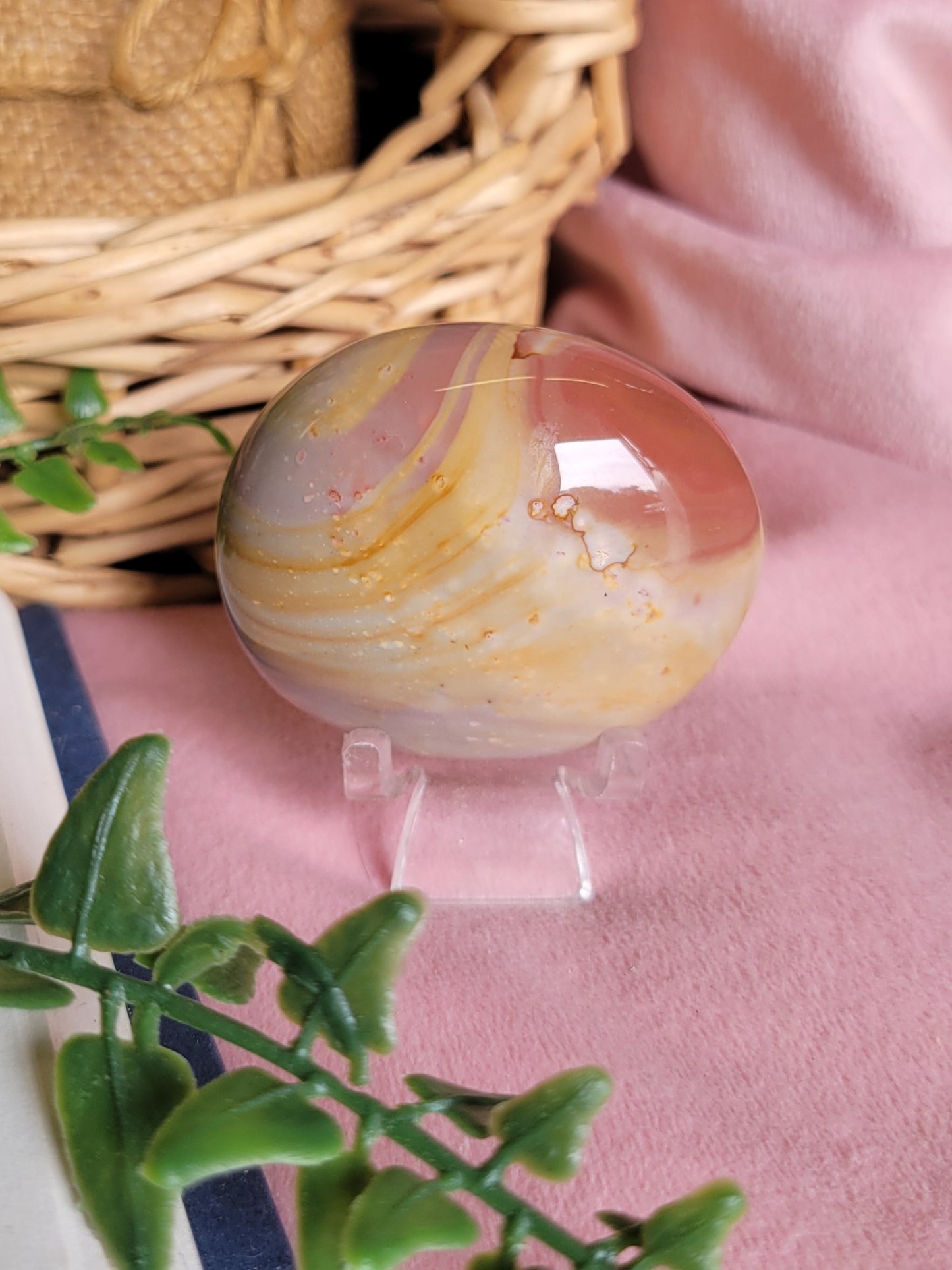 Polychrome palm stone